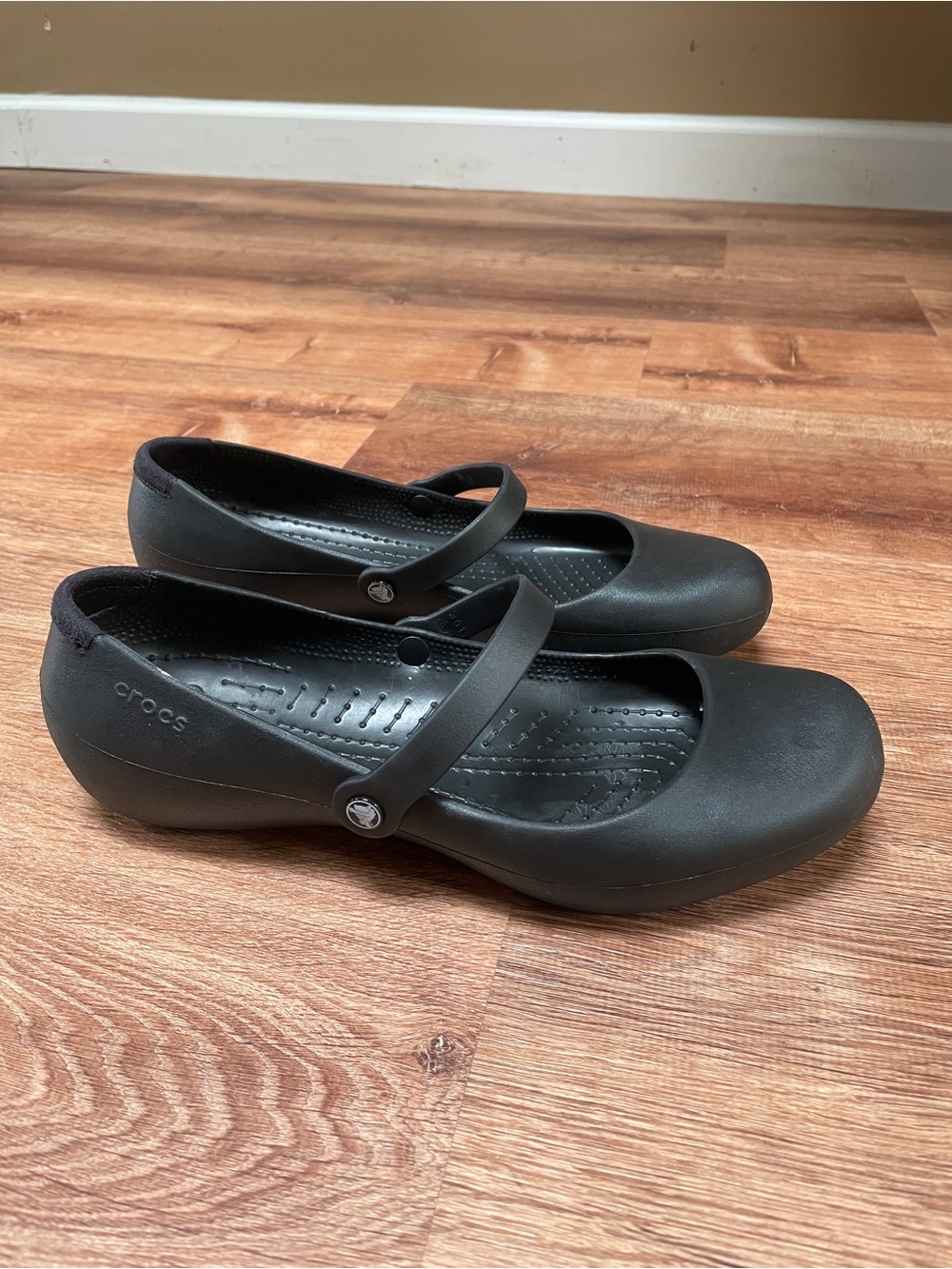 Crocs Womens Alicia Mary Jane Shoes Black Size 10 Washable NonSlip Gardening